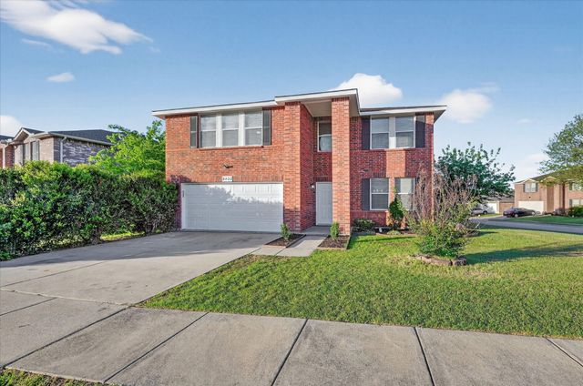 8400 Vinetree Drive, Arlington, TX 76002