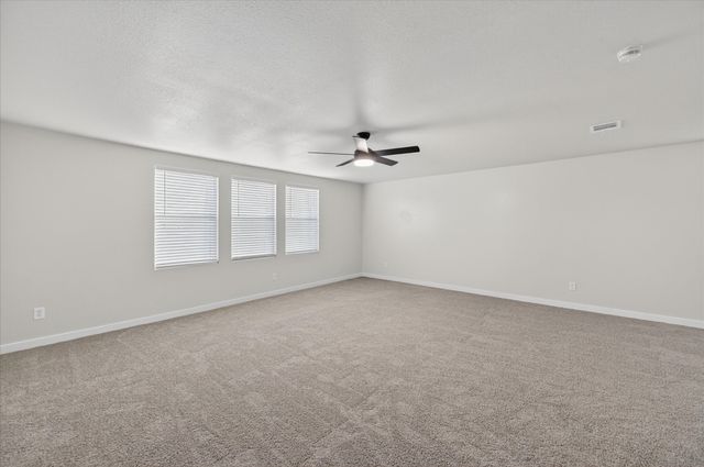 8400 Vinetree Drive, Arlington, TX 76002