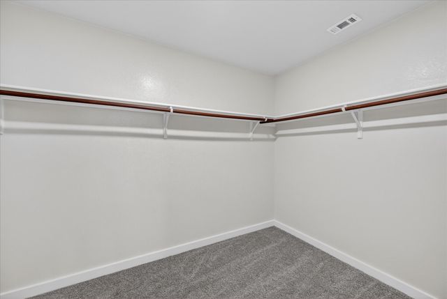 8400 Vinetree Drive, Arlington, TX 76002