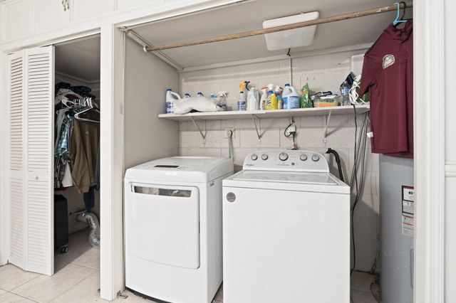 2268 NE 16th Court, Jensen Beach, FL 34957