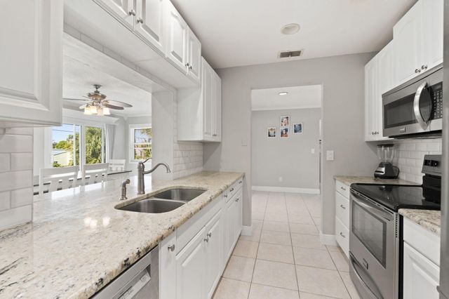 2268 NE 16th Court, Jensen Beach, FL 34957