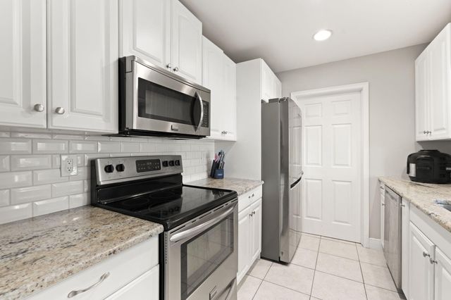 2268 NE 16th Court, Jensen Beach, FL 34957