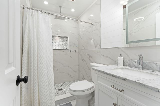 2268 NE 16th Court, Jensen Beach, FL 34957