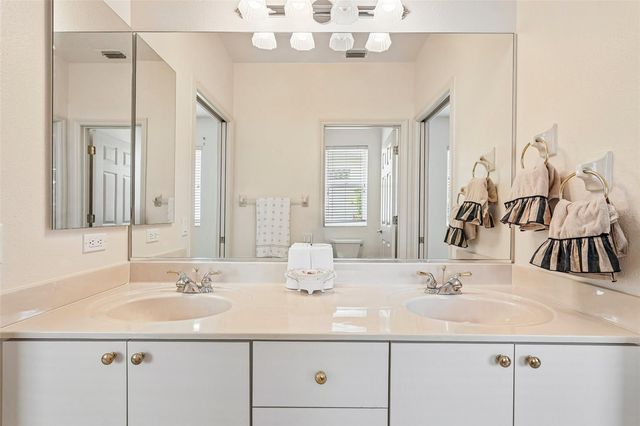 403 LANSBROOK DRIVE, Venice, FL 34292