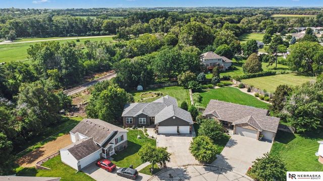 2557 SW Soukup Circle, Lincoln, NE 68522