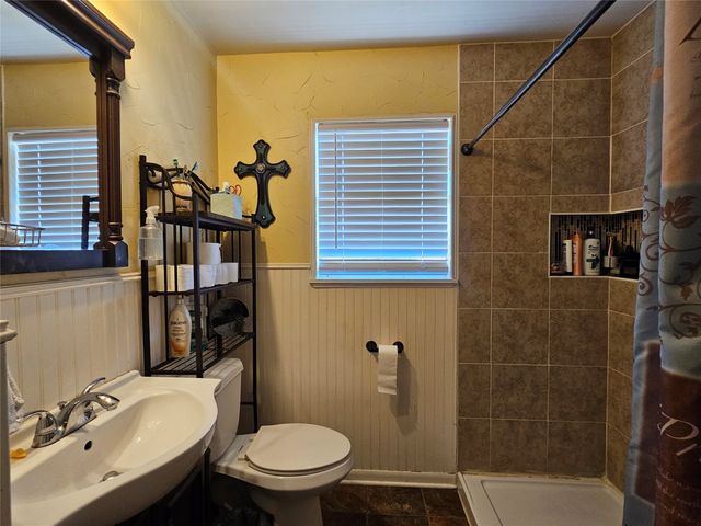 509 Starkey Street, Bangs, TX 76823