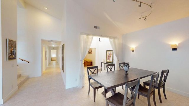 162 Lost River Drive, Palm Desert, CA 92211