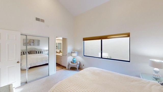 162 Lost River Drive, Palm Desert, CA 92211