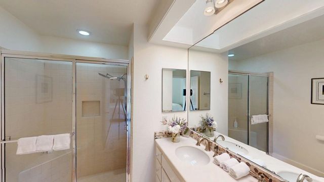 162 Lost River Drive, Palm Desert, CA 92211