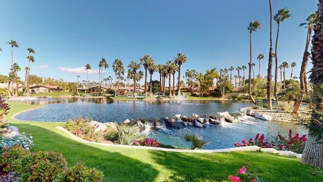 162 Lost River Drive, Palm Desert, CA 92211