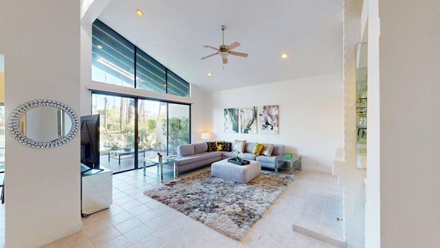 162 Lost River Drive, Palm Desert, CA 92211