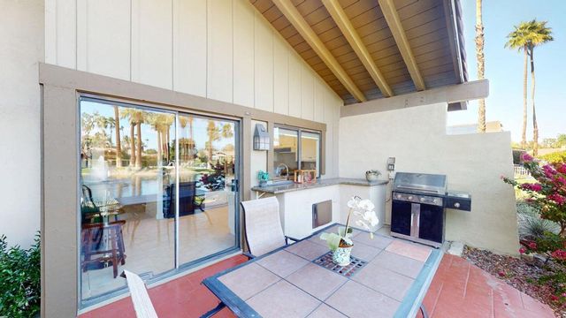 162 Lost River Drive, Palm Desert, CA 92211