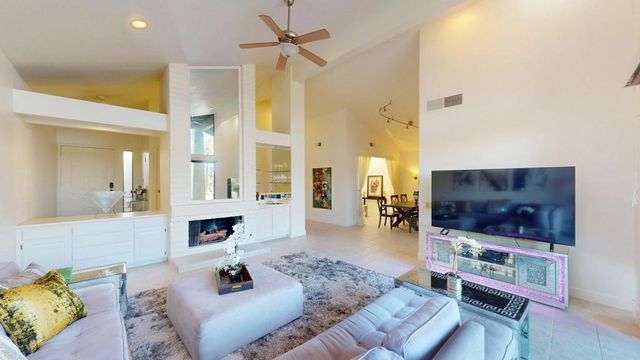 162 Lost River Drive, Palm Desert, CA 92211