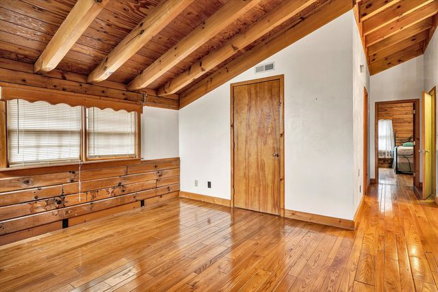 15 Verndale DR, Roanoke, VA 24019