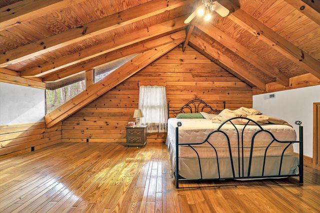 15 Verndale DR, Roanoke, VA 24019