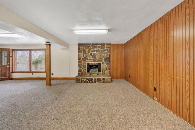 15 Verndale DR, Roanoke, VA 24019