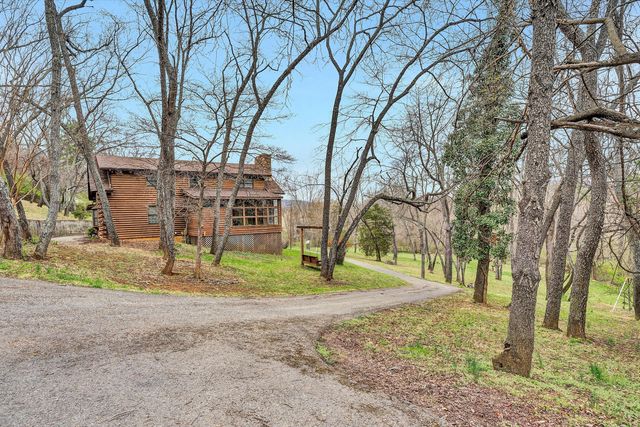 15 Verndale DR, Roanoke, VA 24019