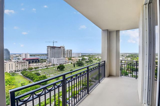 550 Okeechobee Boulevard Lph-23, West Palm Beach, FL 33401