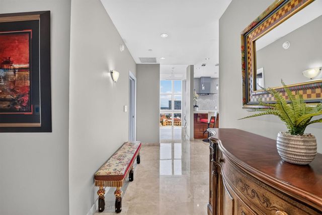550 Okeechobee Boulevard Lph-23, West Palm Beach, FL 33401