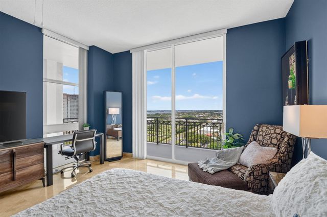 550 Okeechobee Boulevard Lph-23, West Palm Beach, FL 33401