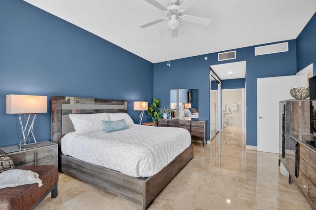 550 Okeechobee Boulevard Lph-23, West Palm Beach, FL 33401