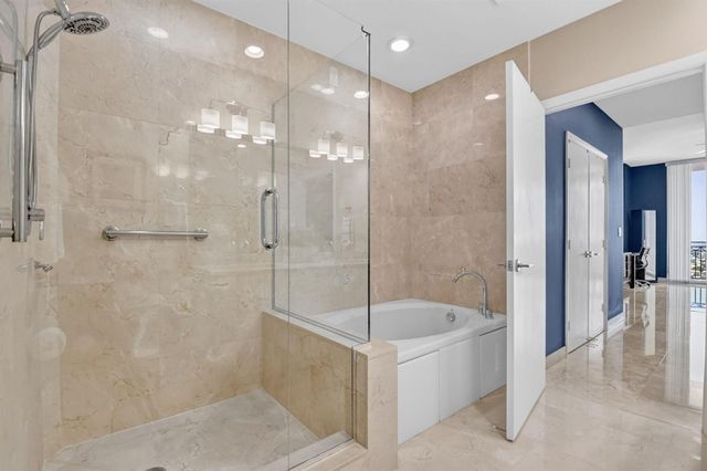 550 Okeechobee Boulevard Lph-23, West Palm Beach, FL 33401