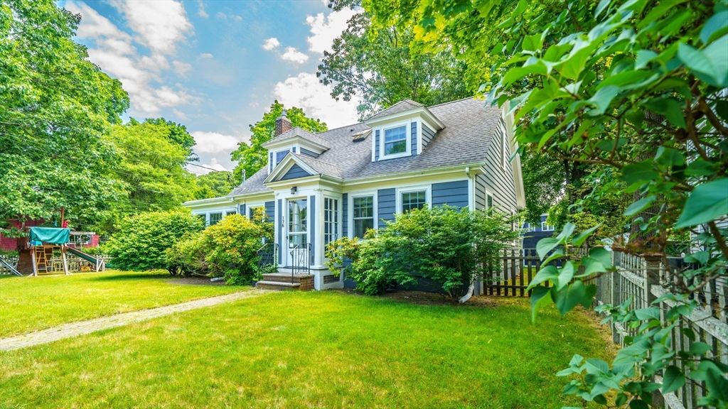 176 Parker 0000, Newton, MA 02459