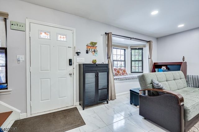 304 Maplecrest Rd, Edison Twp., NJ 08820