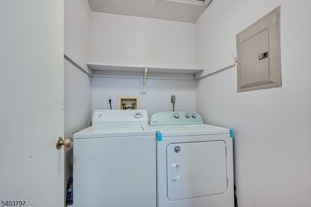 304 Maplecrest Rd, Edison Twp., NJ 08820