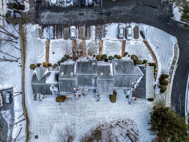 304 Maplecrest Rd, Edison Twp., NJ 08820