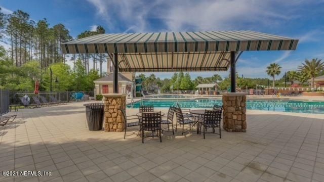 199 SCOTCH PEBBLE Drive, St. Johns, FL 32259