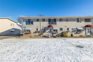 26902 Sandy Hill Court 15, Lyon Charter Township, MI 48165