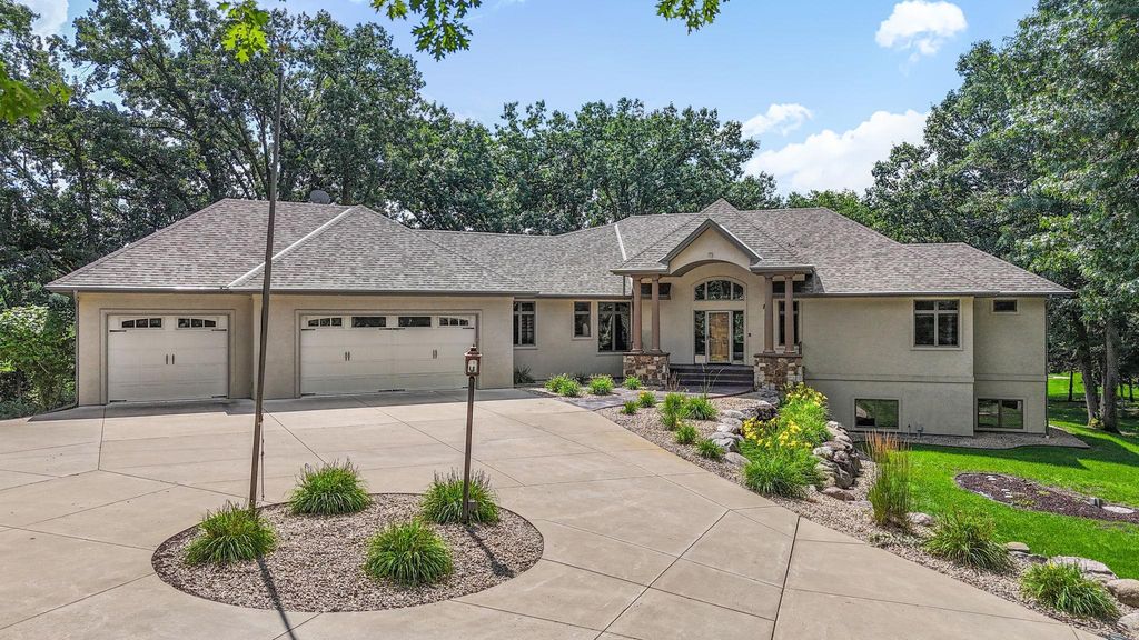 22168 Timberland Court, Saint Augusta, MN 55320