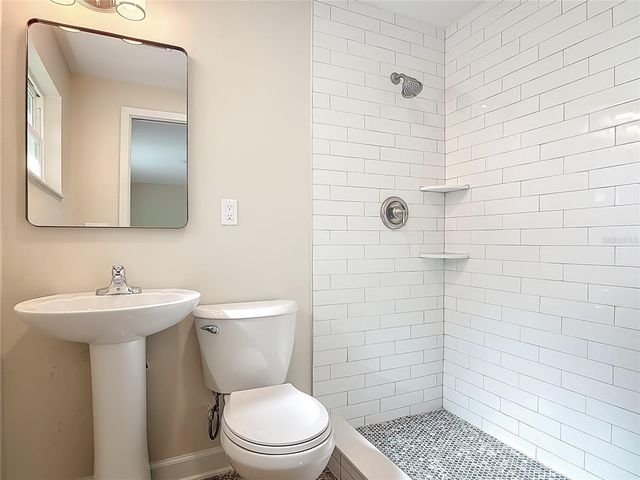 1515 LIVE OAK STREET, New Smyrna Beach, FL 32168