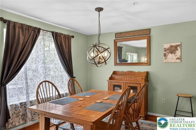 204 Hampshire Drive, Sellersville Boro, PA 18960