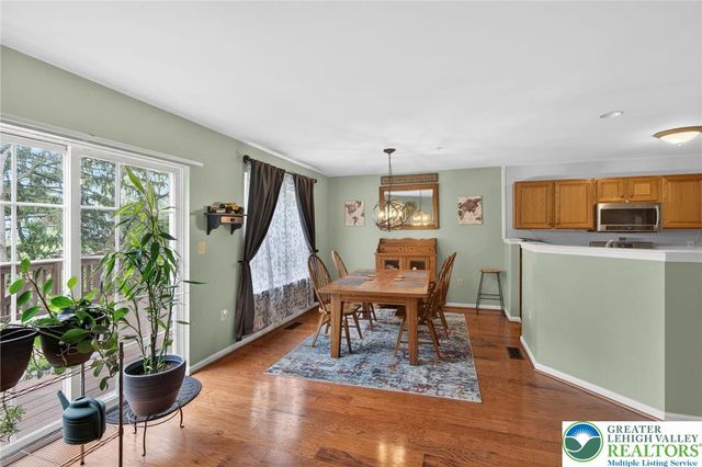 204 Hampshire Drive, Sellersville Boro, PA 18960