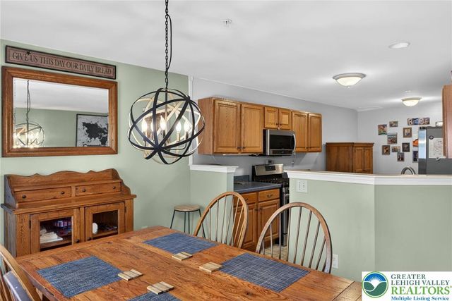 204 Hampshire Drive, Sellersville Boro, PA 18960