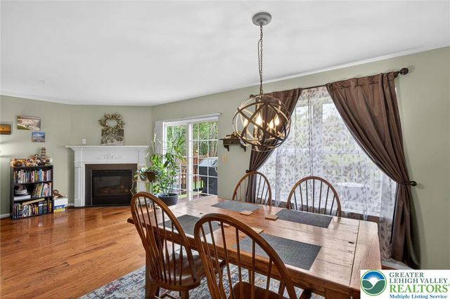 204 Hampshire Drive, Sellersville Boro, PA 18960