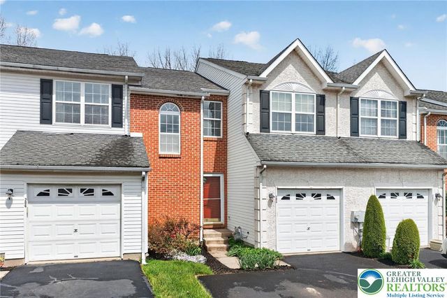 204 Hampshire Drive, Sellersville Boro, PA 18960