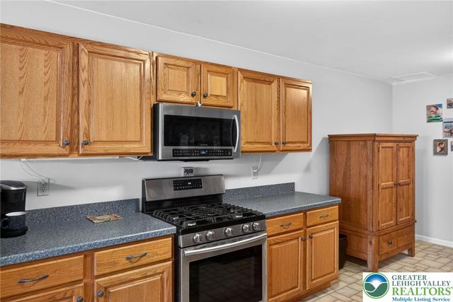 204 Hampshire Drive, Sellersville Boro, PA 18960
