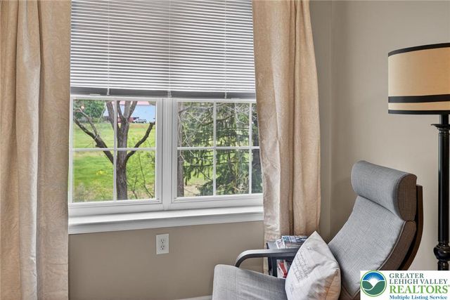 204 Hampshire Drive, Sellersville Boro, PA 18960