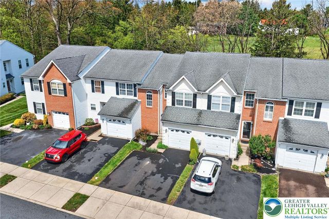204 Hampshire Drive, Sellersville Boro, PA 18960