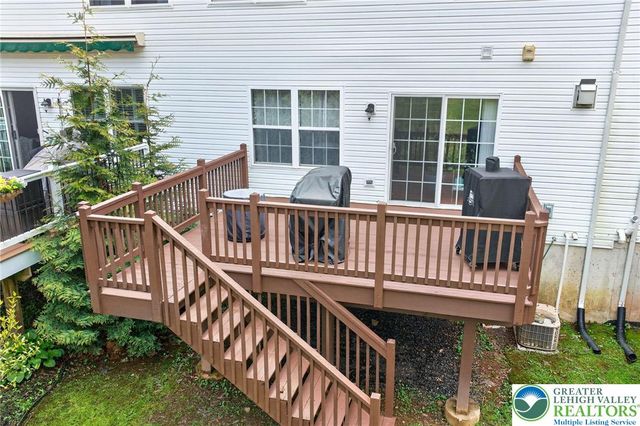 204 Hampshire Drive, Sellersville Boro, PA 18960