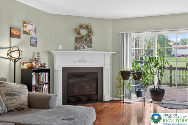 204 Hampshire Drive, Sellersville Boro, PA 18960