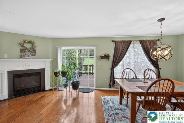 204 Hampshire Drive, Sellersville Boro, PA 18960