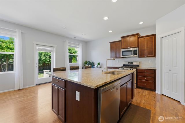 6626 Svea Court NE, Lacey, WA 98516
