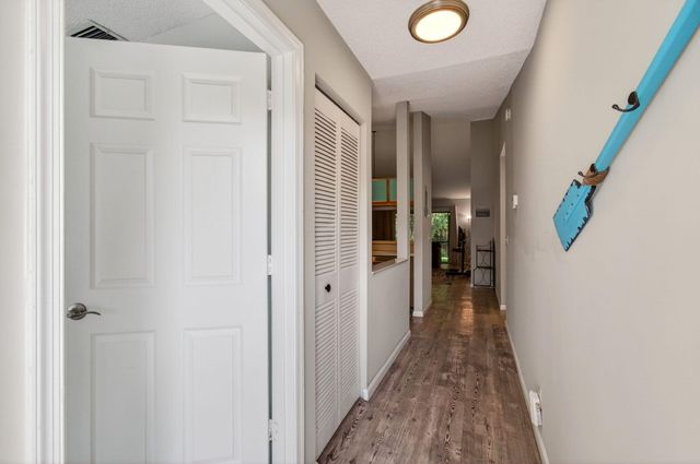 460 Hardwood Place, Boca Raton, FL 33431