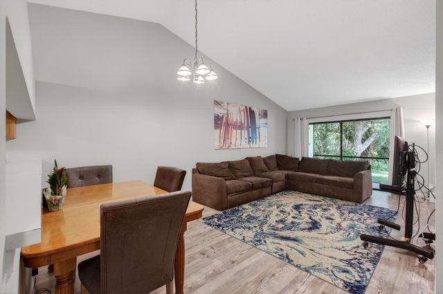 460 Hardwood Place, Boca Raton, FL 33431