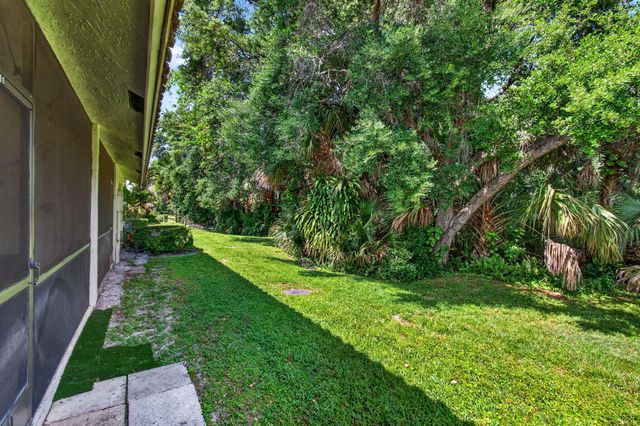 460 Hardwood Place, Boca Raton, FL 33431