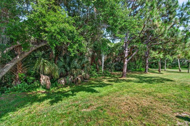 460 Hardwood Place, Boca Raton, FL 33431